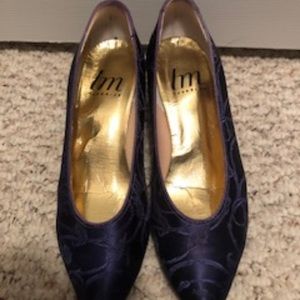 Dk. Purple Satin pumps